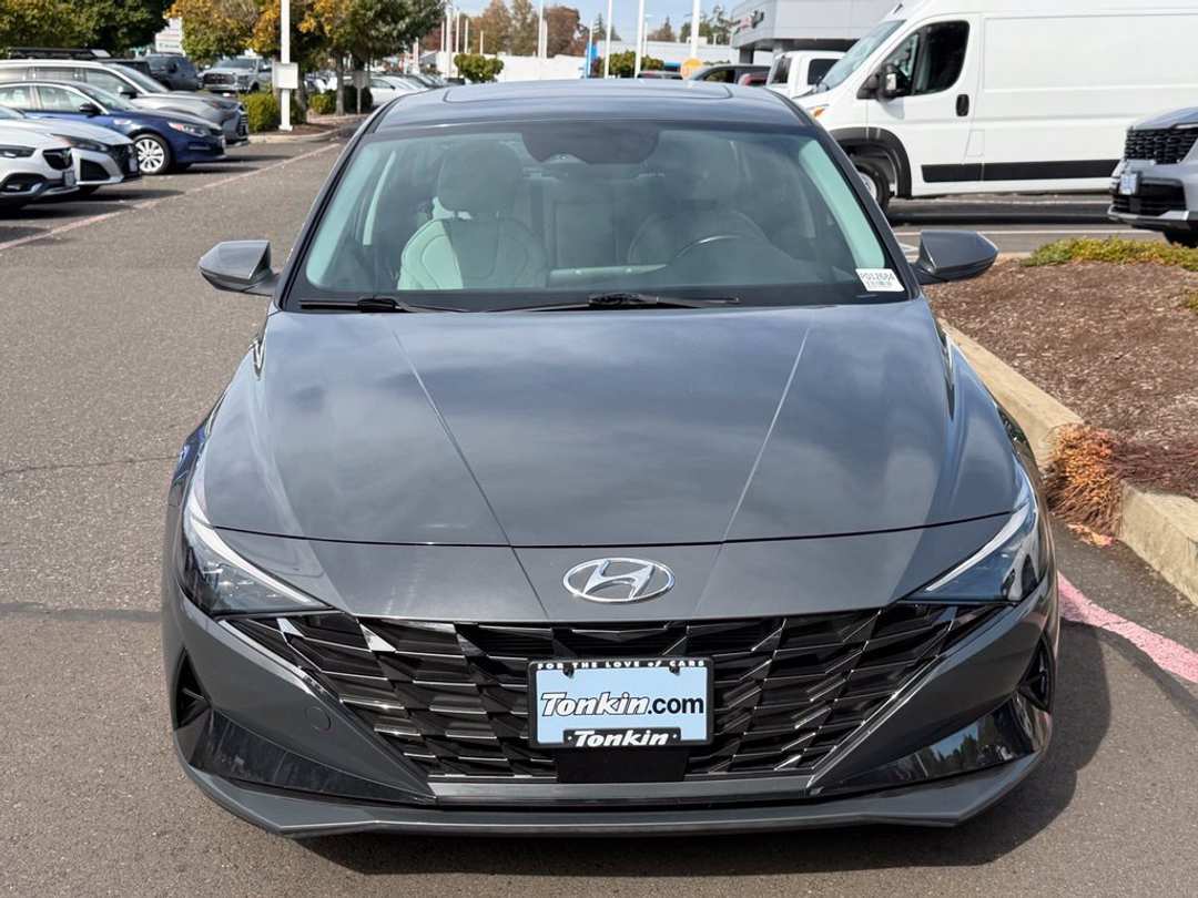 2023 Hyundai Elantra Hybrid Limited - Image 3