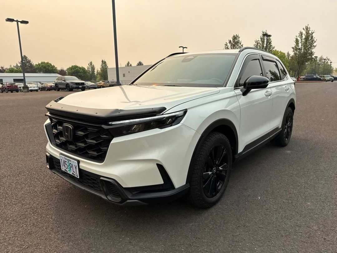 2023 Honda Cr-V Hybrid Sport Touring - Image 3