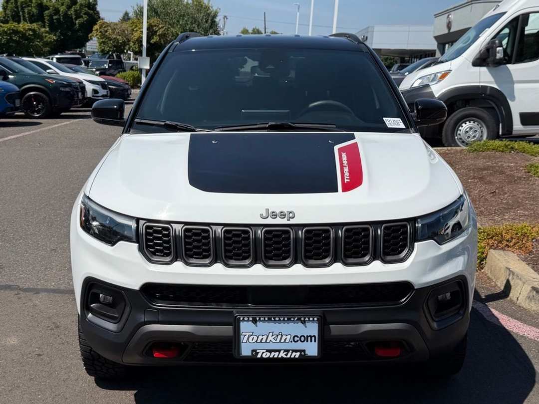 2024 Jeep Compass Trailhawk - Image 3