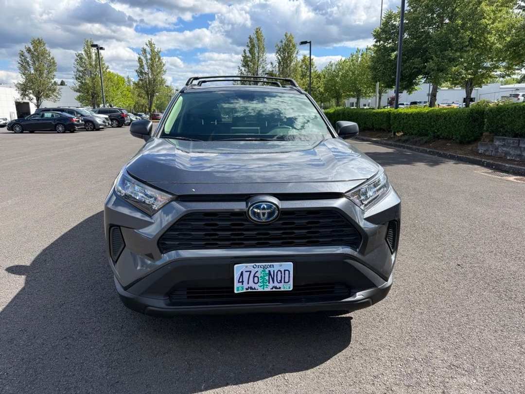 2022 Toyota Rav4 Hybrid LE - Image 2