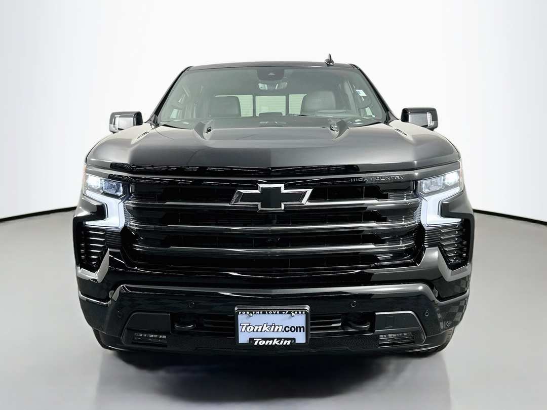 2026 Chevrolet Silverado 1500 High Country - Image 2