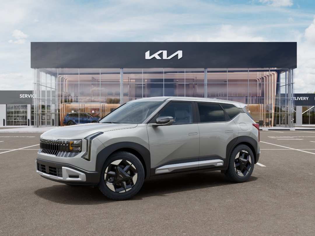2027 Kia Seltos EX - Image 3