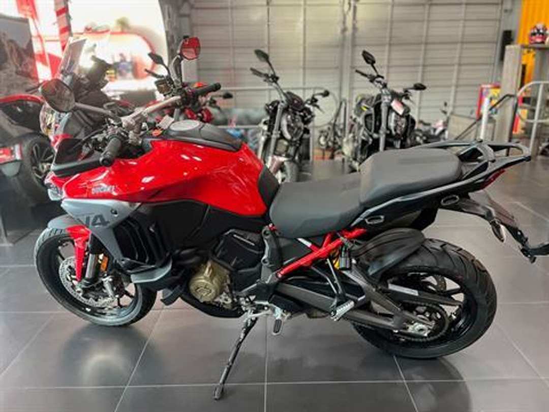 2025 Ducati Mts V4 - Image 2