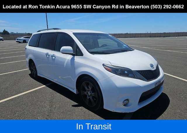 2015 Toyota Sienna SE