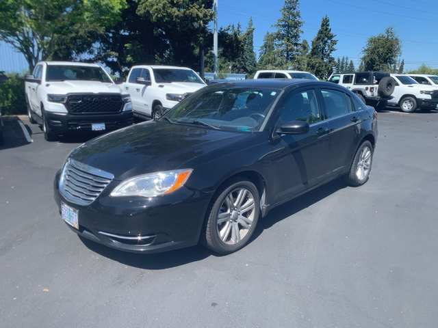 2013 Chrysler 200 Touring