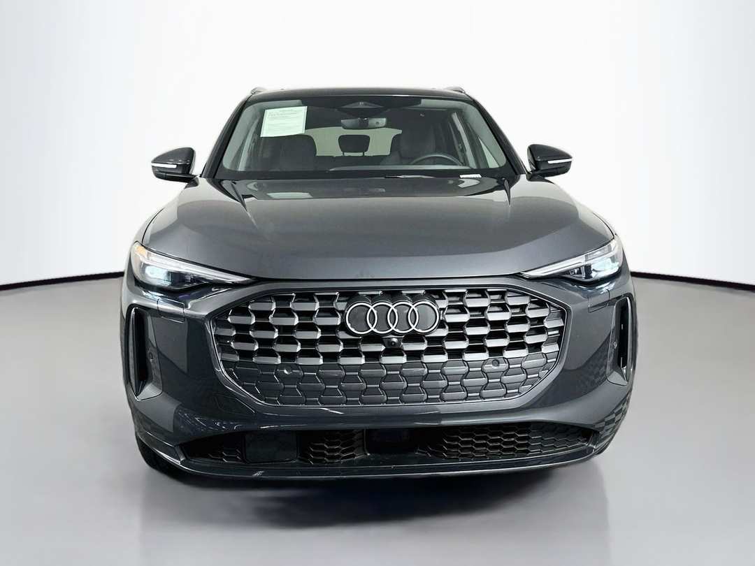 2025 Audi Q5 2.0T Premium Plus Adaptive Cruise Vented Seats - Image 2