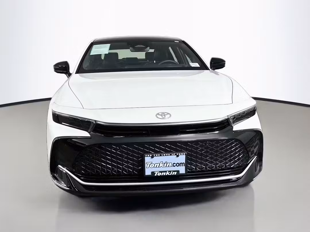 2026 Toyota Crown Platinum - Image 2