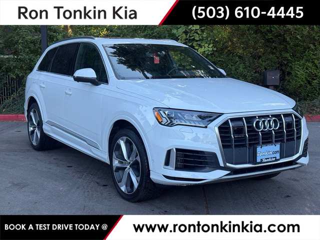 2020 Audi Q7 55 Premium Plus