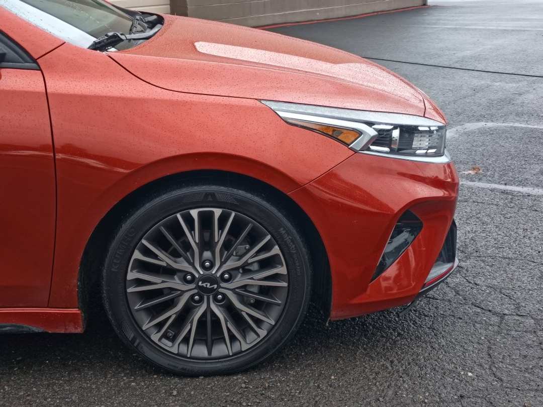 2023 Kia Forte GTLine - Image 2