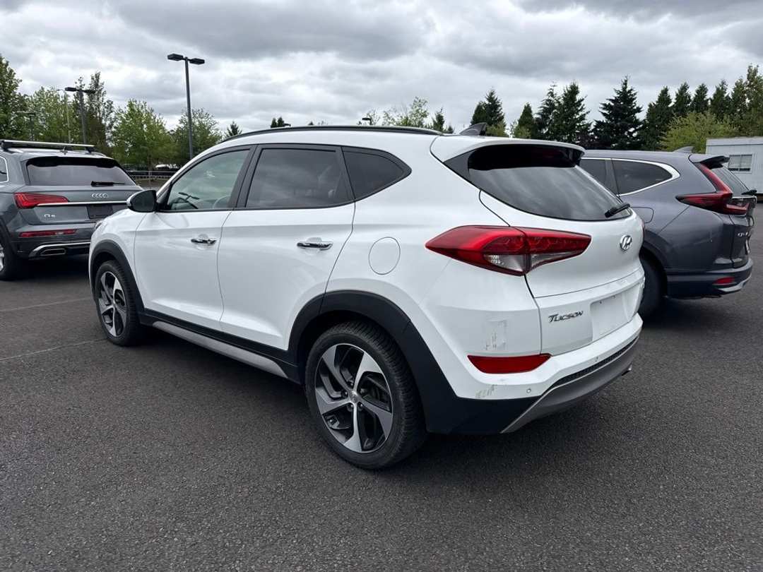2017 Hyundai Tucson Limited - Image 3