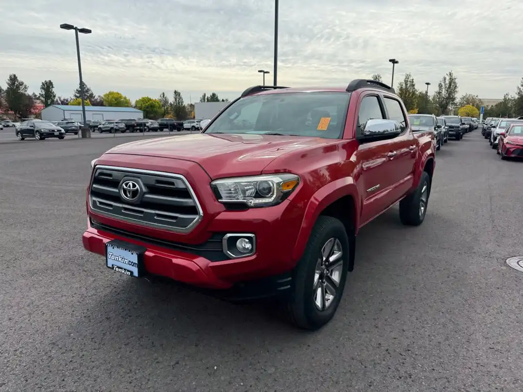 2016 Toyota Tacoma Limited - Image 3