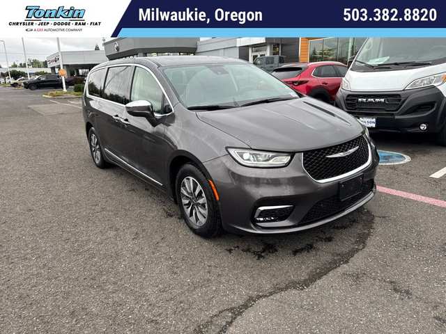 2022 Chrysler Pacifica Hybrid Limited