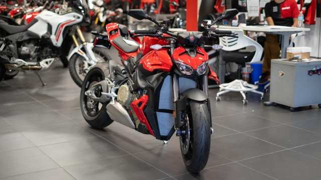 2026 Ducati Streetfighter V4