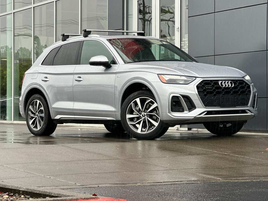 2022 Audi Q5 45 S line Premium - Image 2