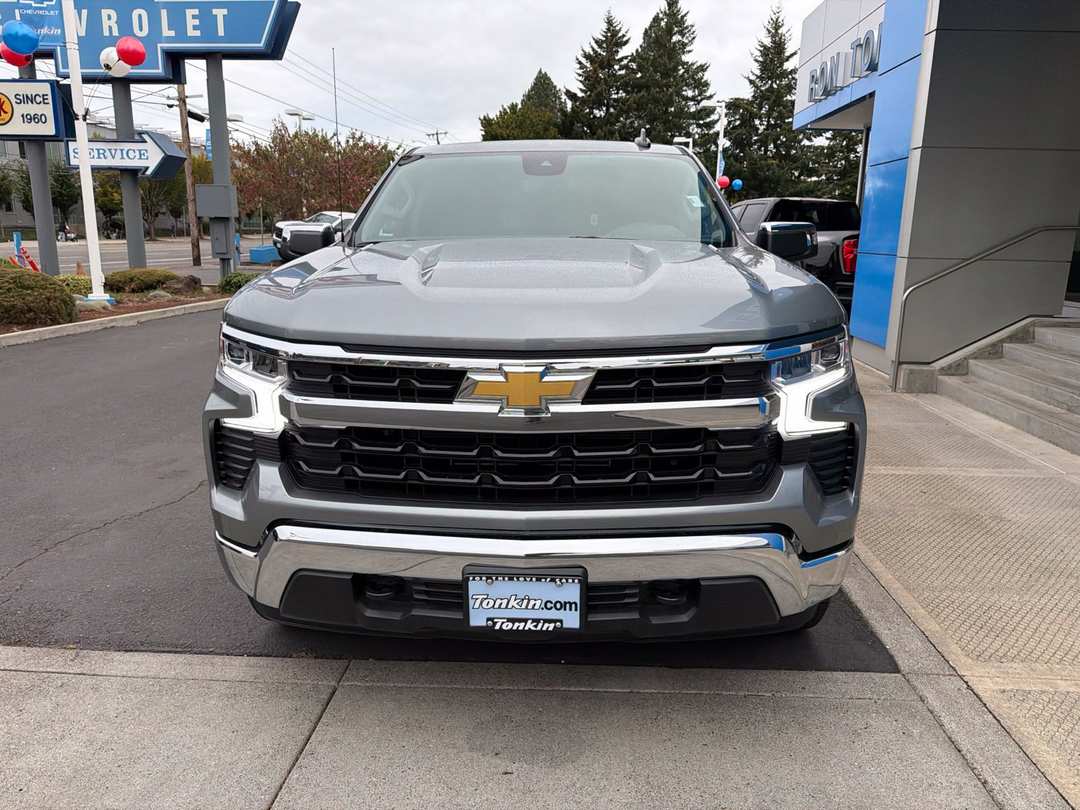 2026 Chevrolet Silverado 1500 LT - Image 3
