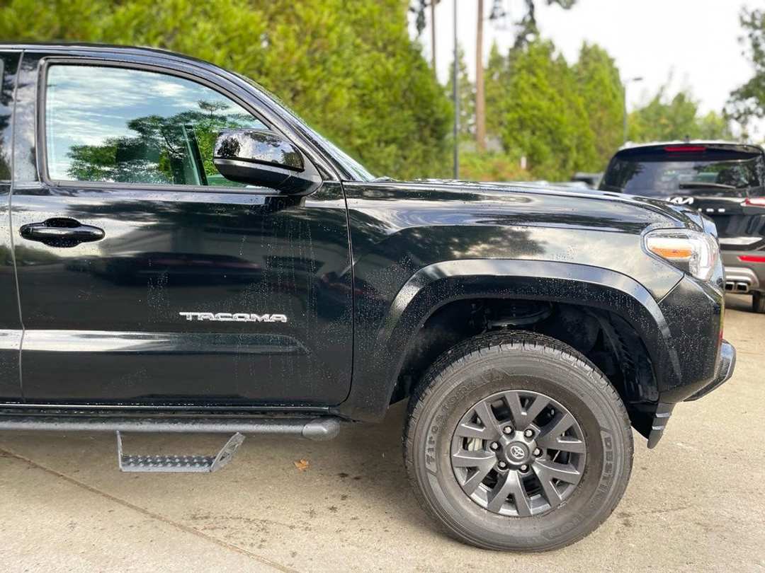 2023 Toyota Tacoma SR5 - Image 2