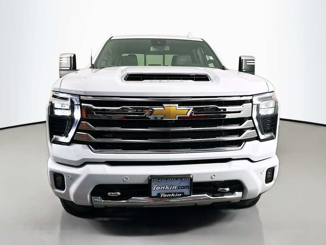 2026 Chevrolet Silverado 2500Hd High Country - Image 2