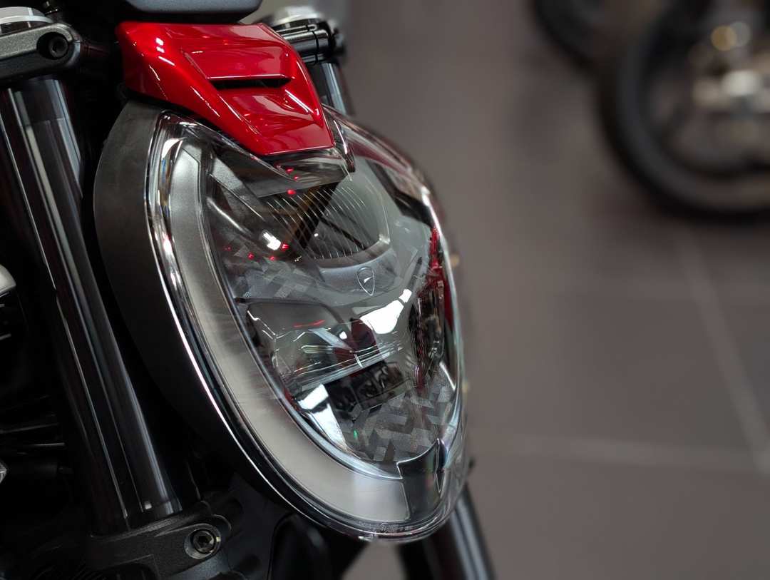 2026 Ducati Xdiavel V4 - Image 2