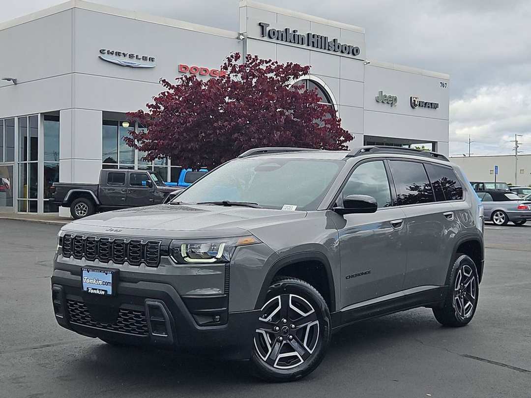2026 Jeep Cherokee Laredo - Image 2