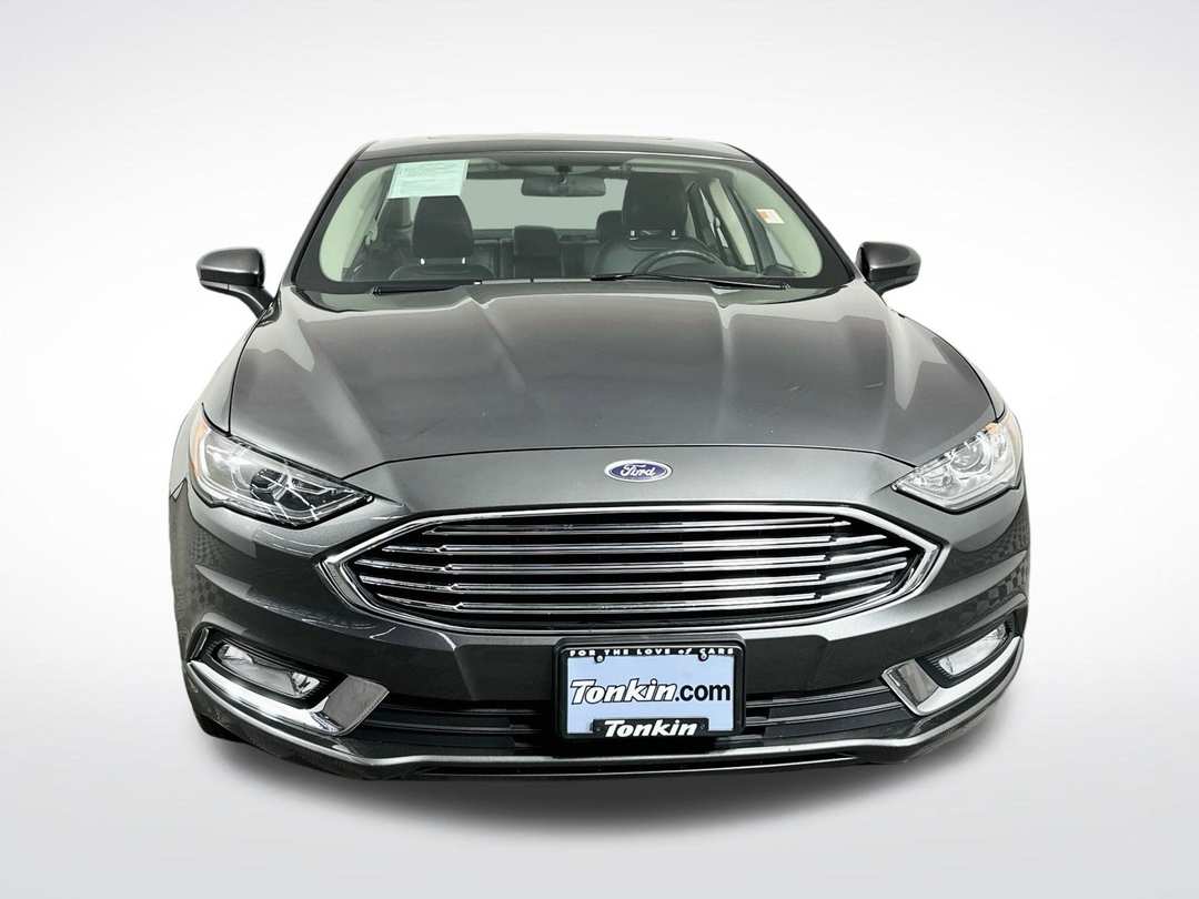 2017 Ford Fusion SE - Image 2