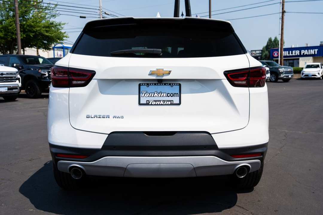 2026 Chevrolet Blazer LT - Image 3