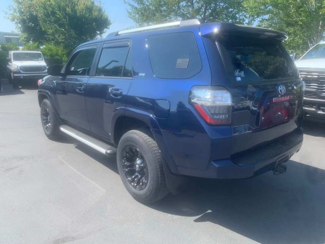 2022 Toyota 4Runner SR5 Premium - Image 2