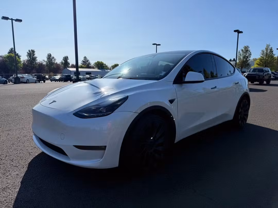 2023 Tesla Model Y Performance - Image 3