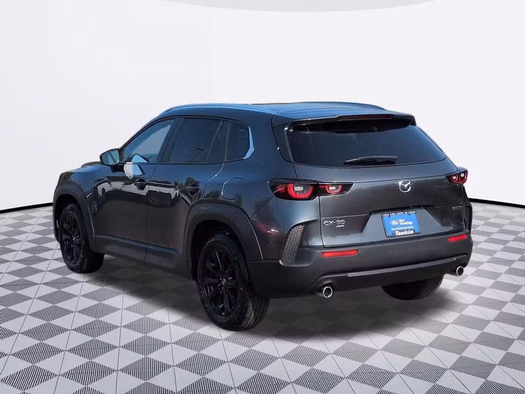 2025 MAZDA Cx-50 2.5 S Preferred Package - Image 3