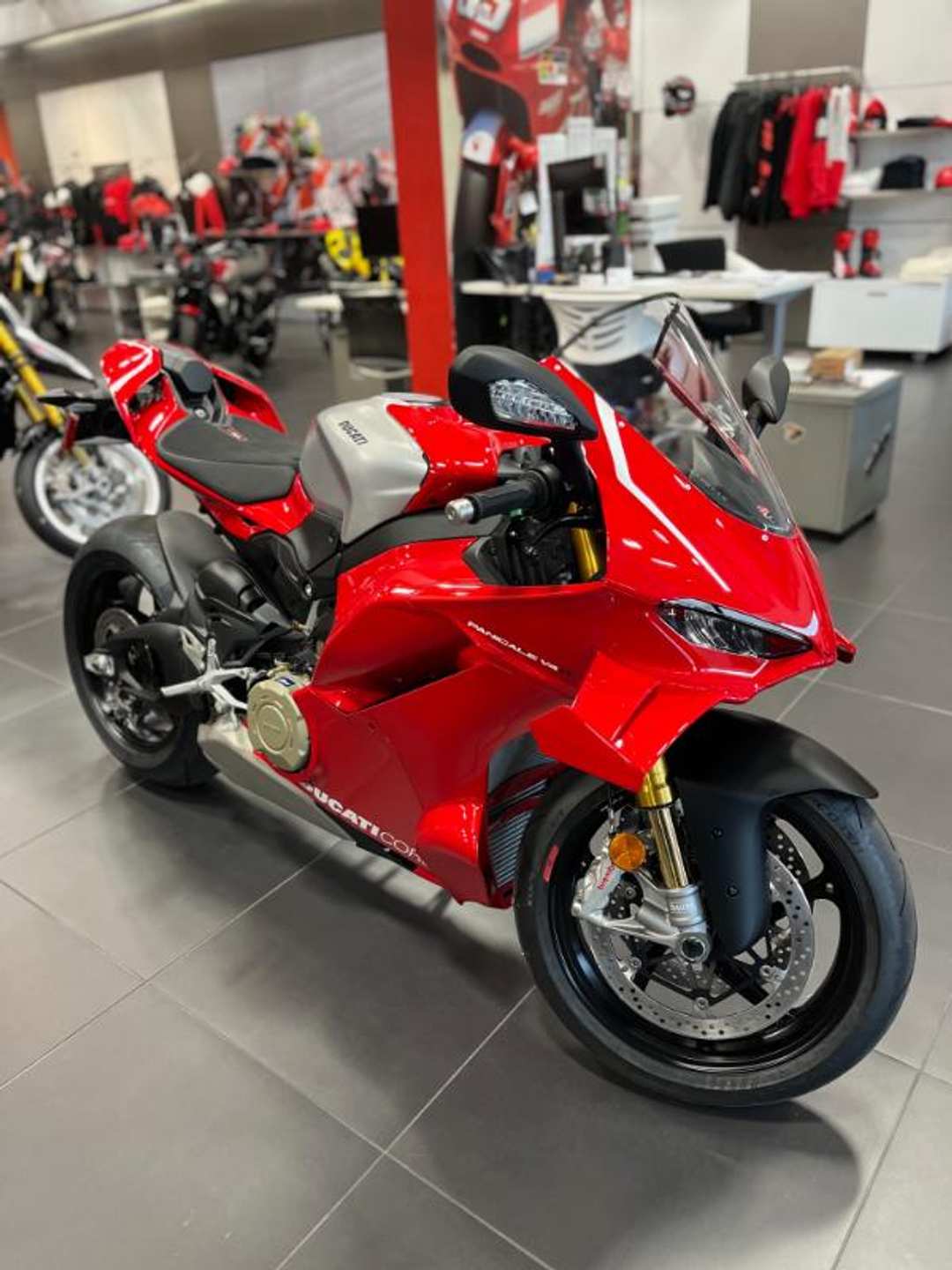 2026 Ducati Panigale V4 R - Image 2