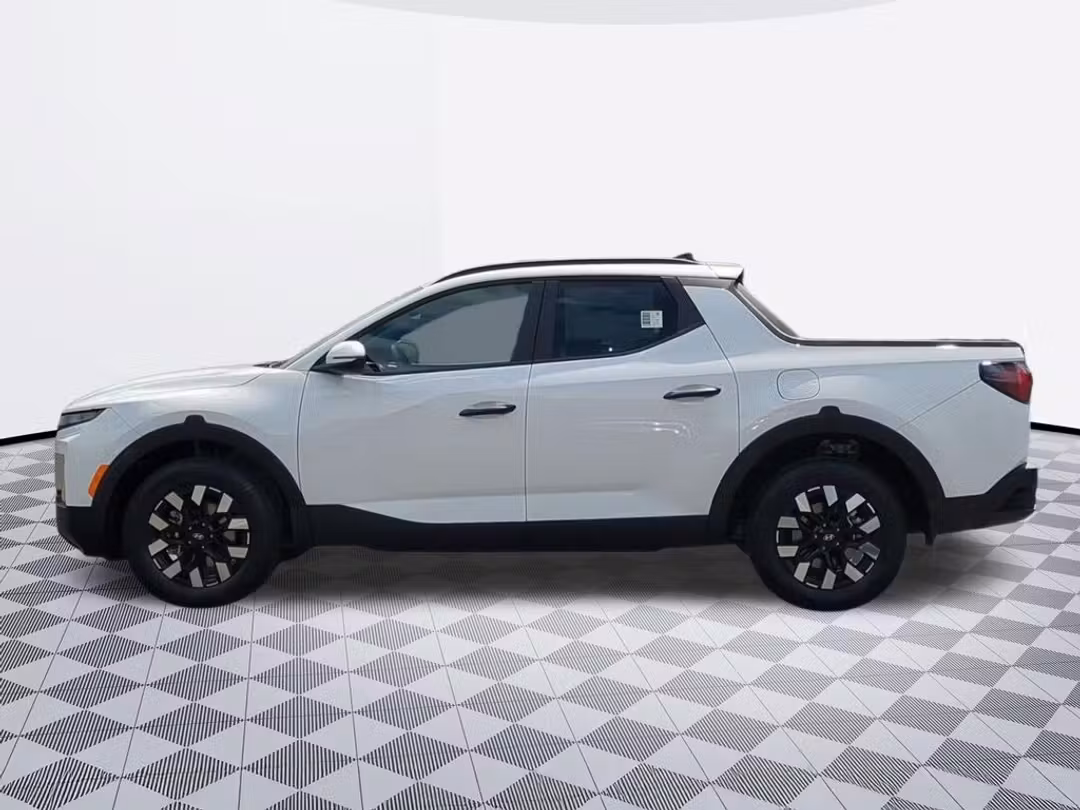 2026 Hyundai Santa Cruz SEL - Image 3