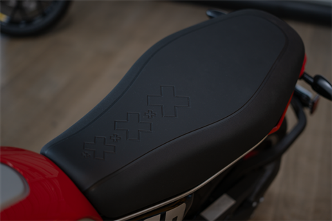 2025 Ducati Scr Icon - Image 3