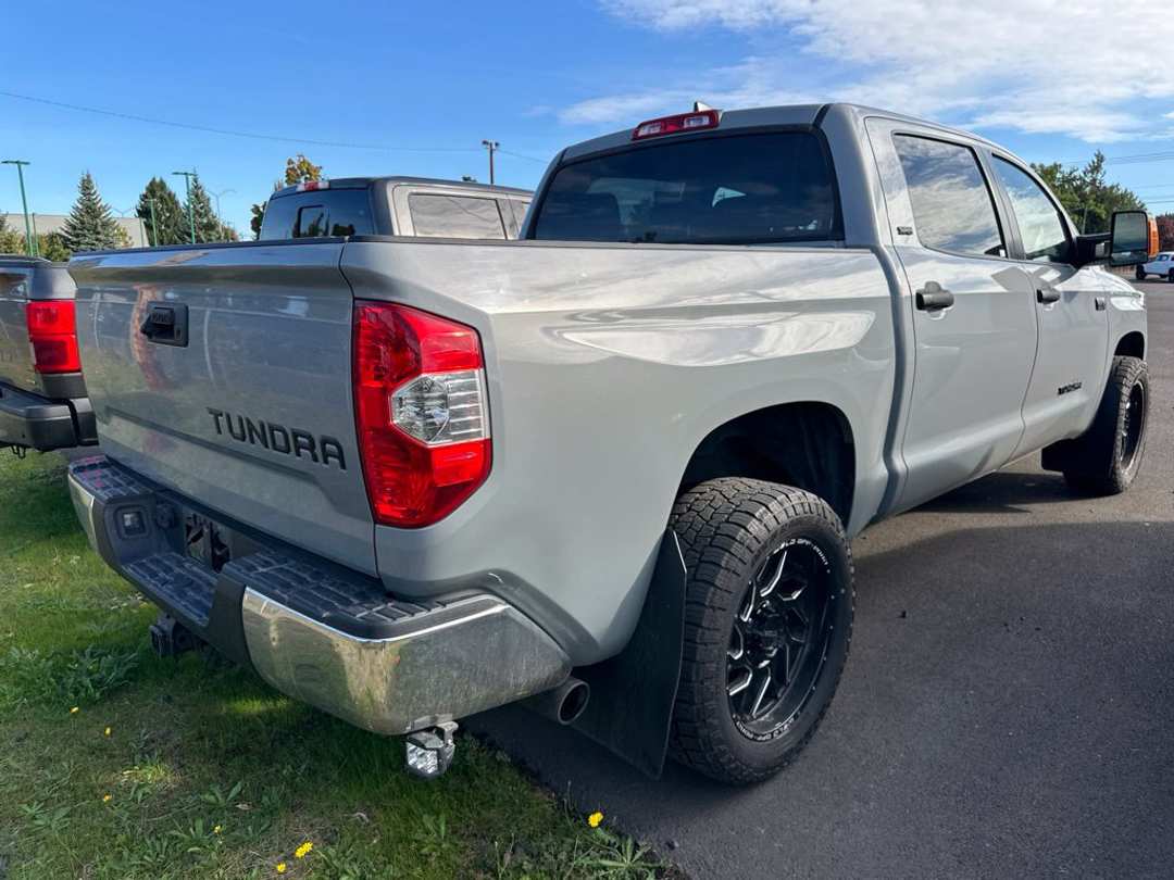 2020 Toyota Tundra SR5 - Image 3