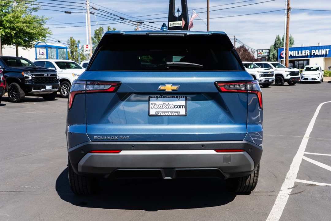 2027 Chevrolet Equinox LT - Image 3