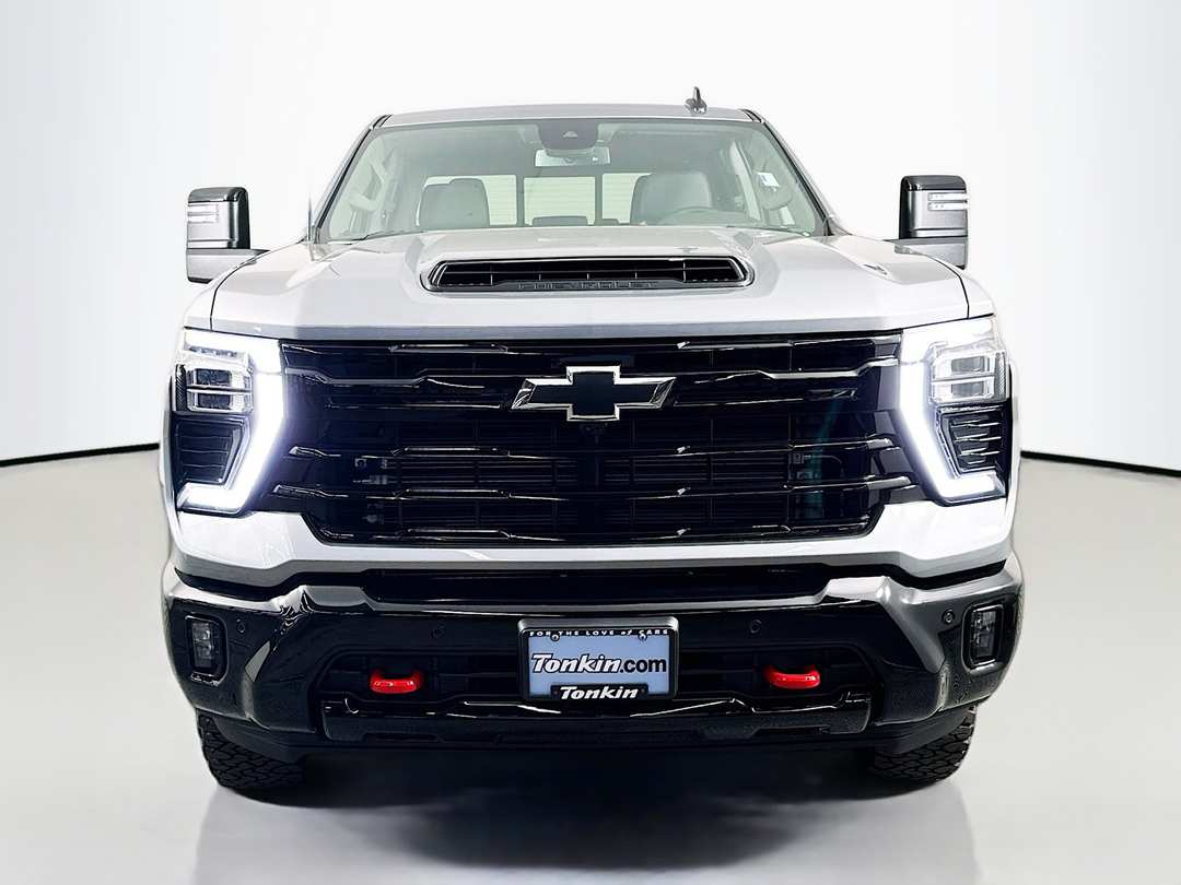 2026 Chevrolet Silverado 2500Hd LT - Image 2