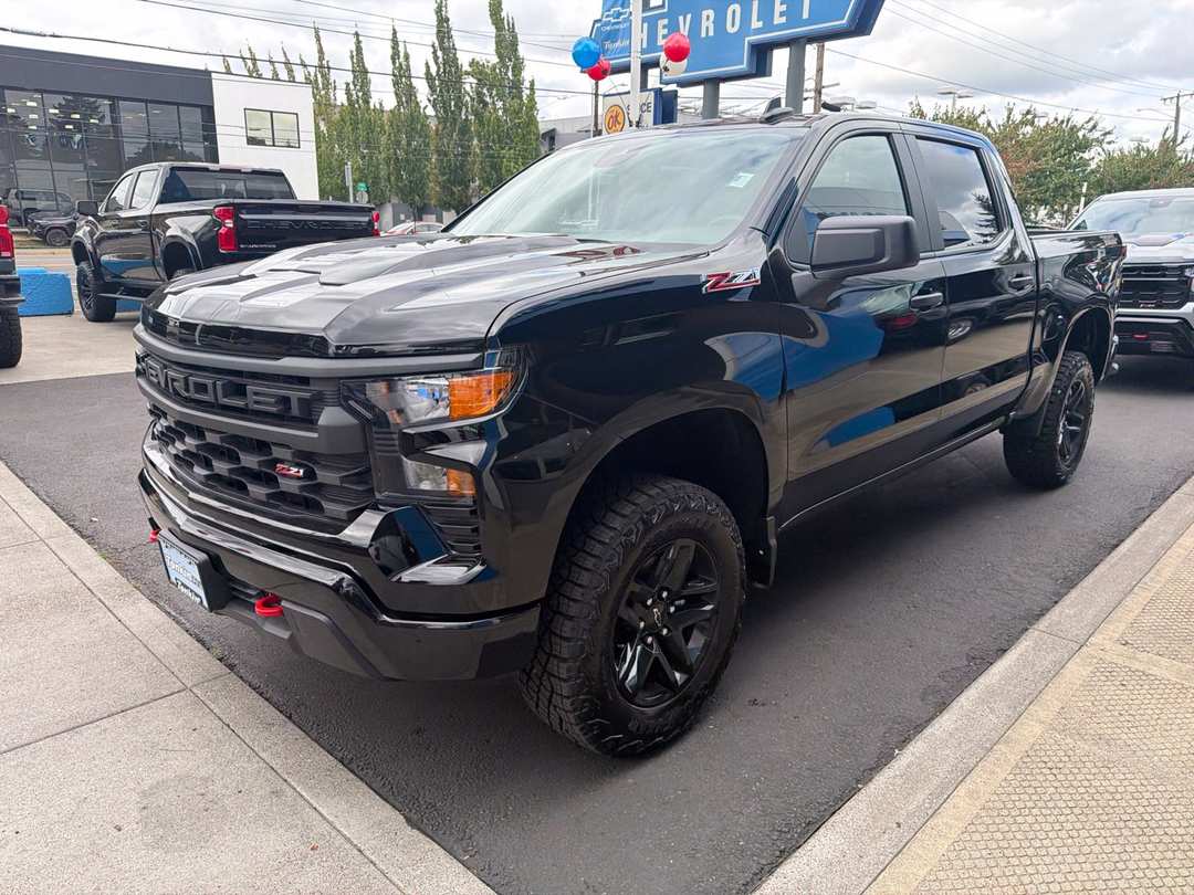 2026 Chevrolet Silverado 1500 Custom Trail Boss - Image 2