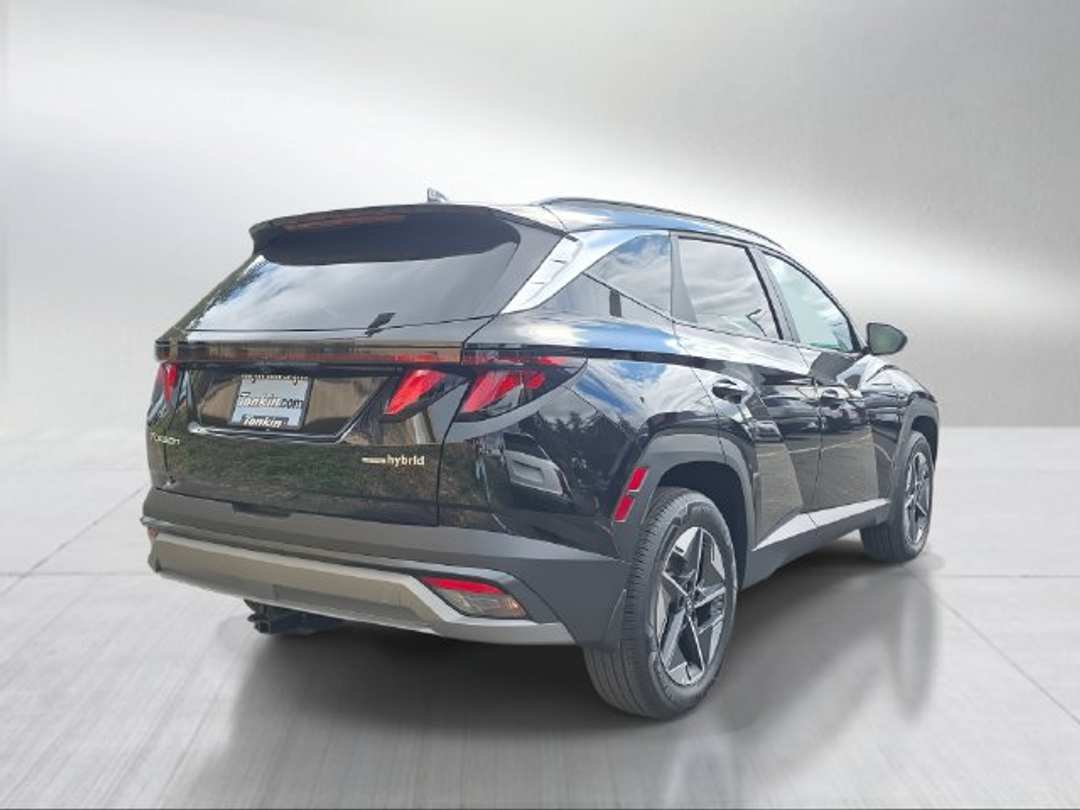 2026 Hyundai Tucson Hybrid SEL - Image 3