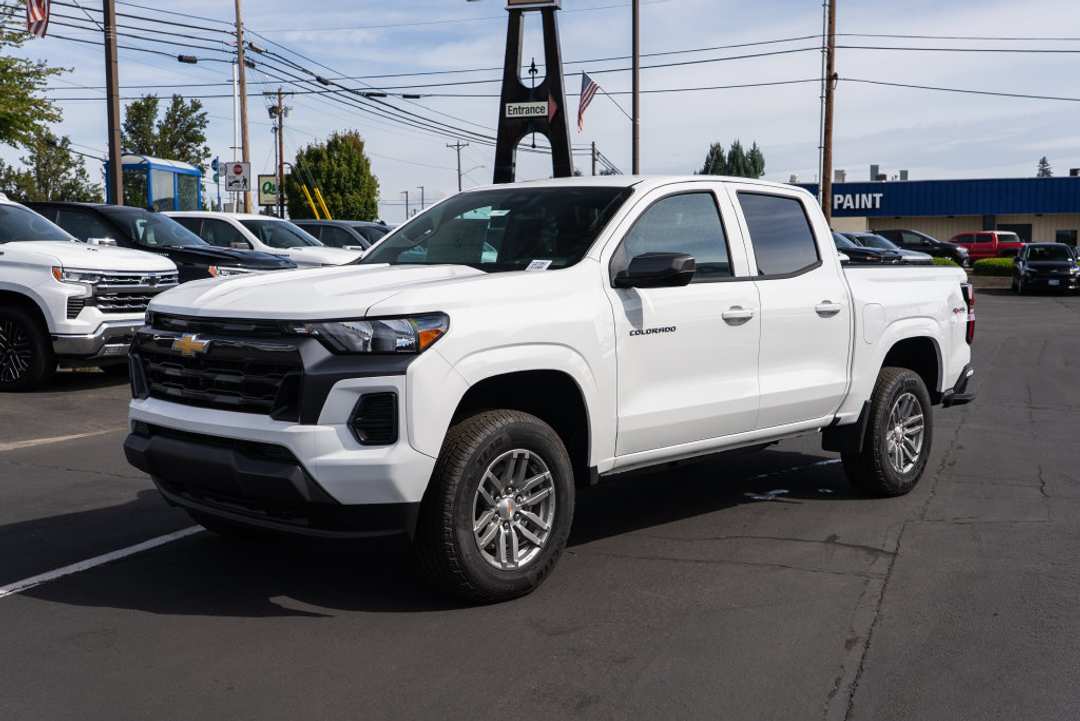 2026 Chevrolet Colorado LT - Image 3