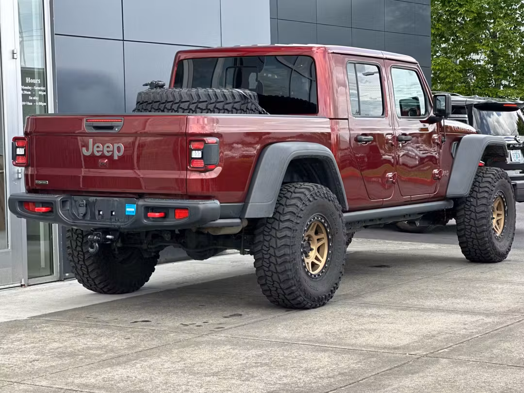 2021 Jeep Gladiator Rubicon - Image 3
