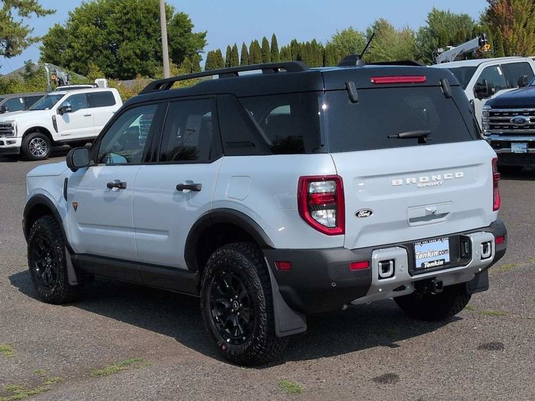 2026 Ford Bronco Sport Badlands - Image 3
