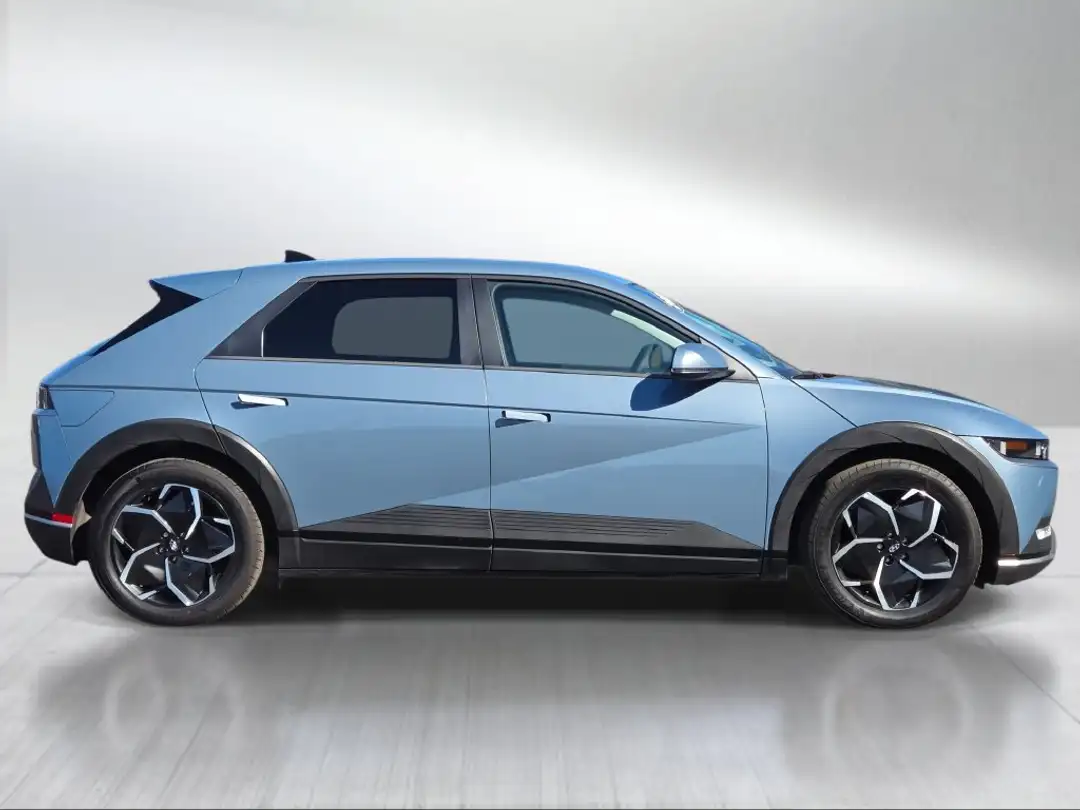 2024 Hyundai Ioniq 5 SEL - Image 3