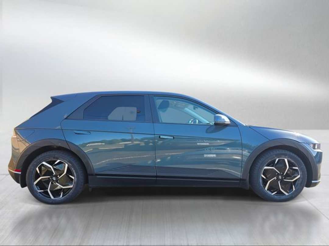 2024 Hyundai Ioniq 5 SEL - Image 2