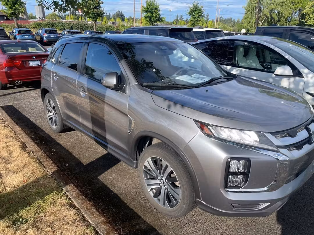 2020 Mitsubishi Outlander Sport - Image 3