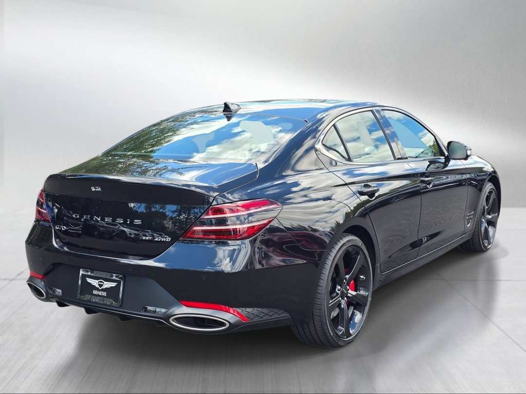 2026 Genesis G70 3.3T Sport Prestige - Image 3