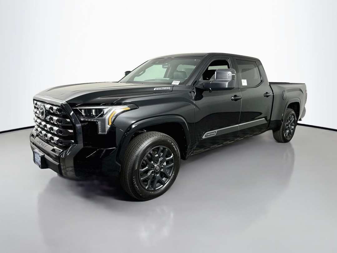 2026 Toyota Tundra Hybrid Platinum - Image 3