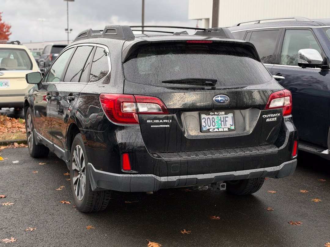 2015 Subaru Outback 2.5i - Image 2