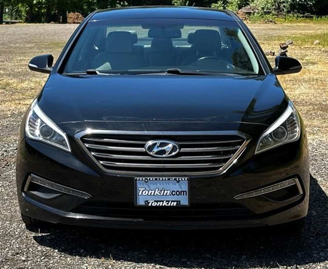 2015 Hyundai Sonata Limited - Image 3