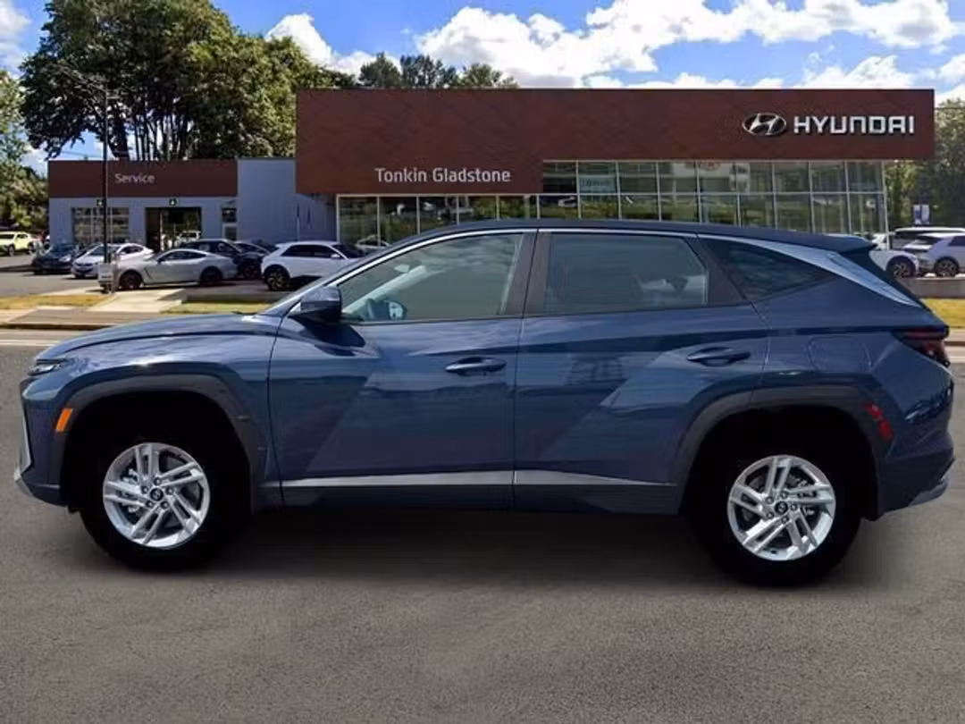 2026 Hyundai Tucson SE - Image 3