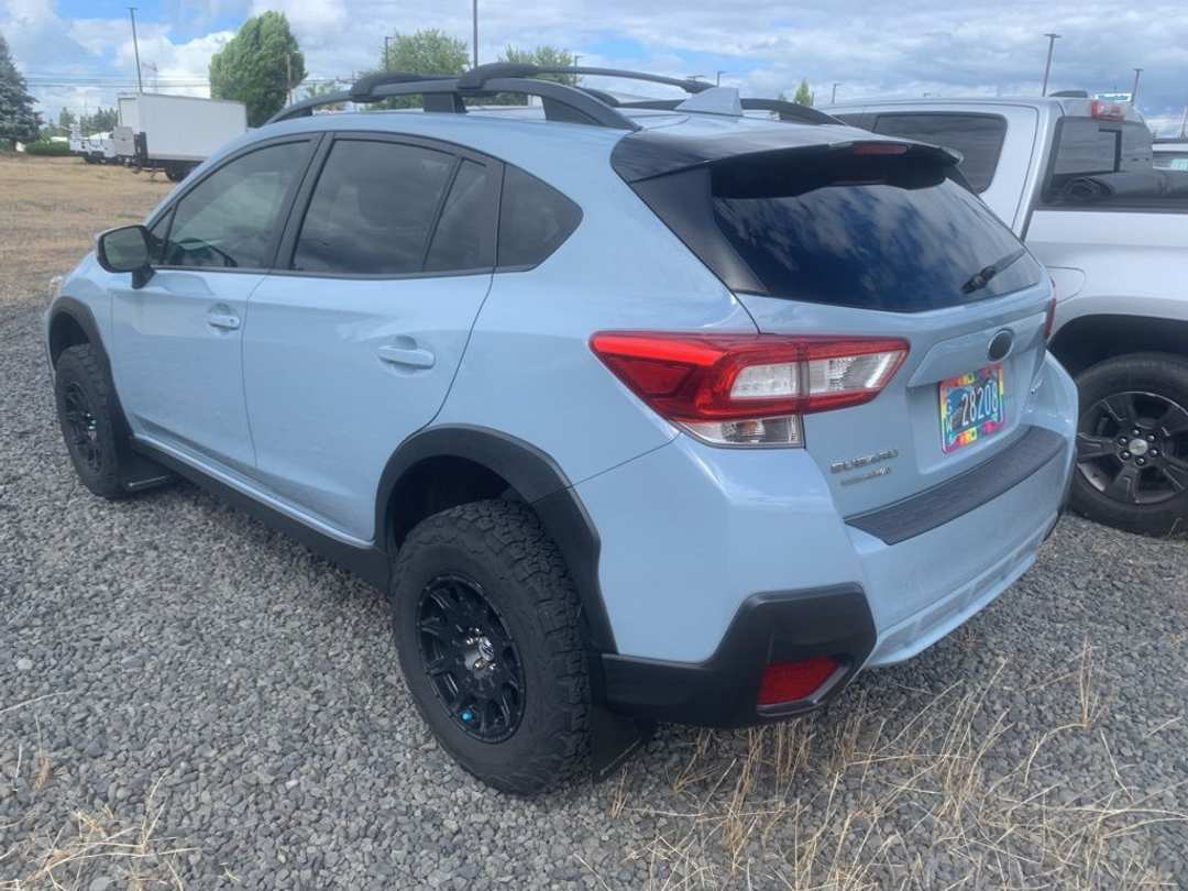 2018 Subaru Crosstrek 2.0i Premium - Image 2