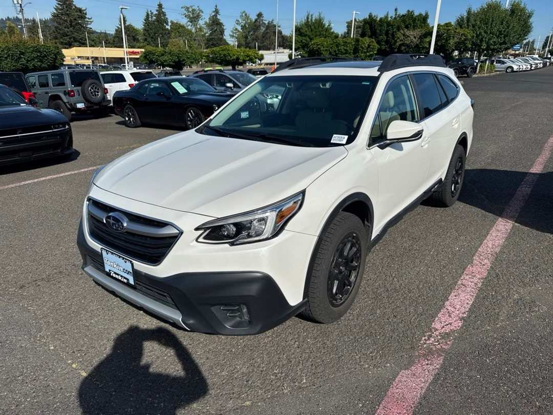 2020 Subaru Outback Limited XT - Image 3