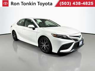 2022 Toyota Camry Hybrid SE